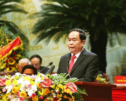 越南祖国阵线中央委员会主席陈青敏在会上致开幕辞。图自越通社