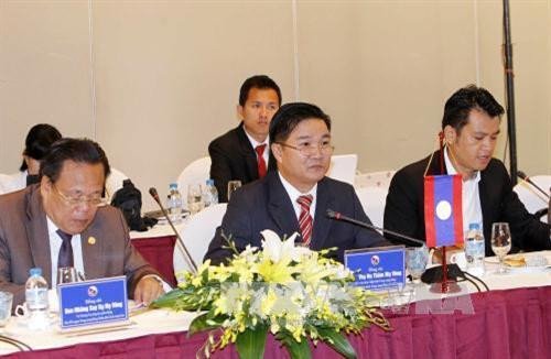 会上的老挝人民革命青年团代表团。（图片来源：越通社）