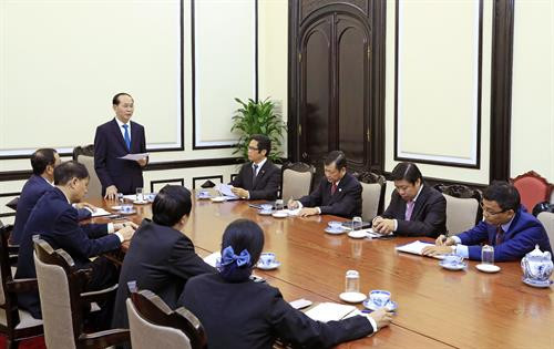 越南国家主席陈大光在会上发表讲话。（图片来源：越通社）