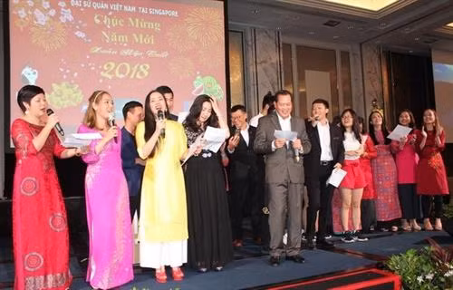 春节联欢会上的表演节目。（图片来源于互联网）