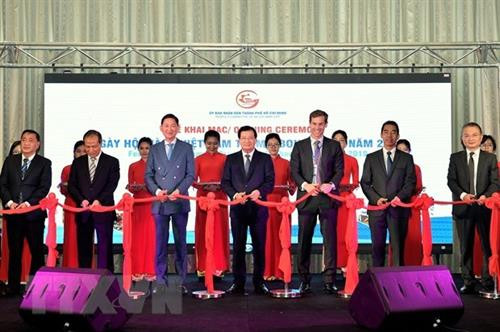郑廷勇出席剪彩仪式。图自越通社
