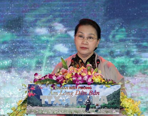 越南国会主席阮氏金银在艺术交流活动上发表讲话。(图片来源:越通社) 越南国会主席阮氏金银在艺术交流活动上发表讲话。(图片来源:越通社)