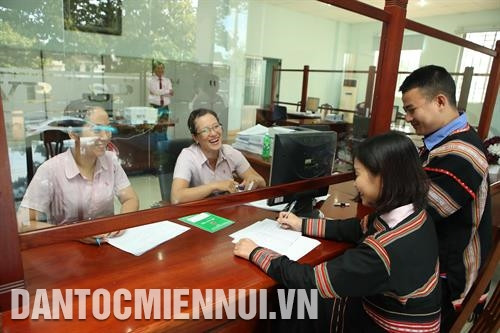 嘉莱省社会政策银行为创业项目，特别是少数民族青年的项目提供优惠贷款。图：黄河