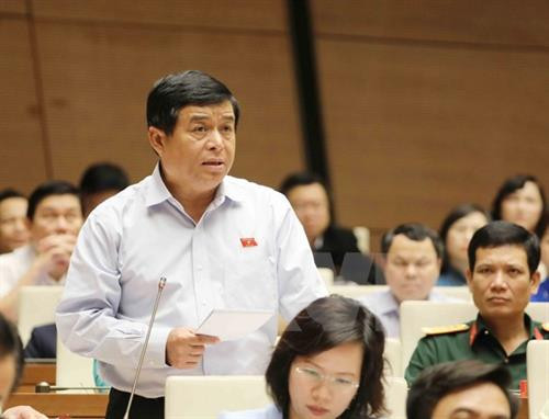 计划与投资部部长阮志勇已参加答复。(图片来源:越通社) 计划与投资部部长阮志勇已参加答复。(图片来源:越通社)