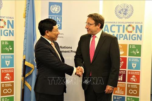 范平明会见联合国开发计划署署长阿奇姆·施泰纳