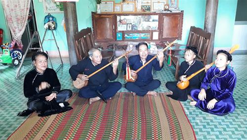 河江省一支天曲俱乐部。(图片来源:越通社) 河江省一支天曲俱乐部。(图片来源:越通社)