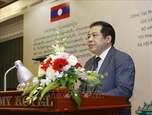 南公安部毒品犯罪调查警察局范文格发表讲话。图自越通社