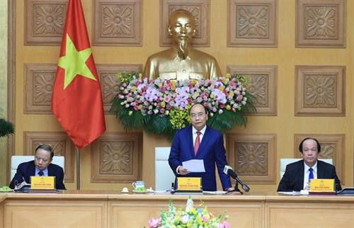 阮春福总理会见越南中小型企业协会代表团。图自越通社