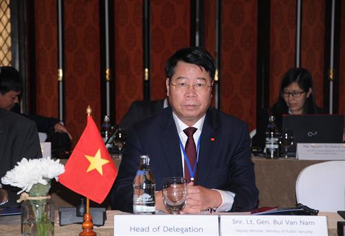 越南公安部副部长裴文南。(图片来源:越通社) 越南公安部副部长裴文南。(图片来源:越通社)