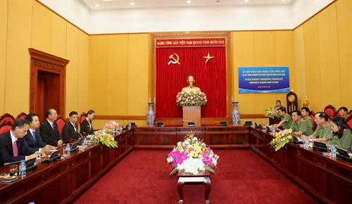 仪式场景。（图片来源：人民公安报网）