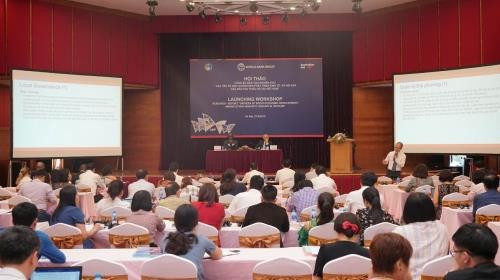 研讨会现场。图自thoibaonganhang.vn