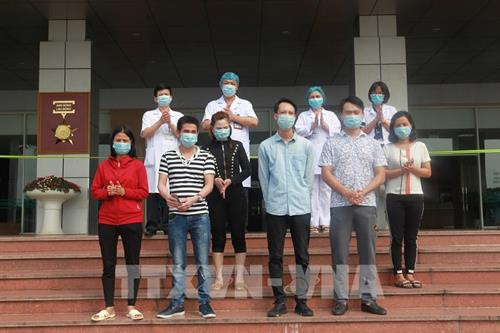 越南新增6例新冠肺炎治愈出院病例。图自越通社