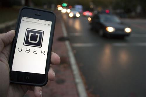 附图：优步（uber)软件。（图片来源：越通社）