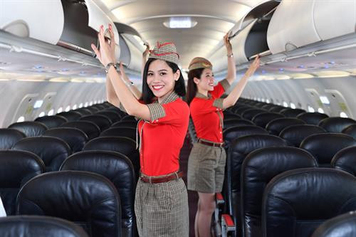 越捷航空公司的空姐。图自越捷航空公司