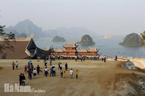 今年前9月，河南省接待游客人数200多万人次，其中国际游客人数近7.7万人次。图自https://www.baohanam.com.vn/