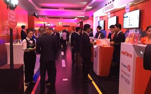 Metfone在柬埔寨举行成立10周年纪念活动。图自因特网 Metfone在柬埔寨举行成立10周年纪念活动。图自因特网