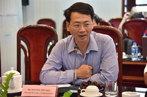 参会代表发表讲话。图自互联网