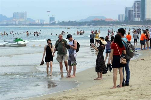 岘港市提出2020年接待游客人数达980万人次的目标 。图自越通社