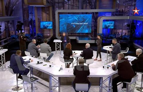 “公开对话”热门脱口秀节目。图自越通社