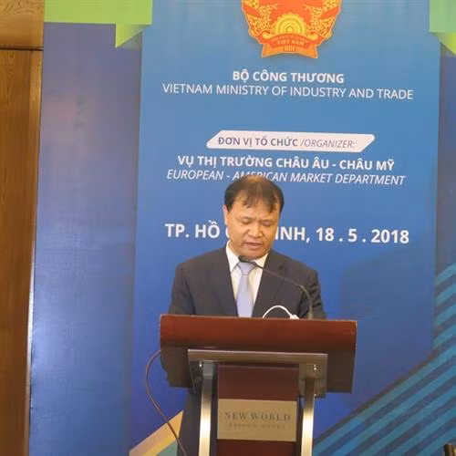 工贸部副部长阮胜海发表讲话。（图片来源：因特网）