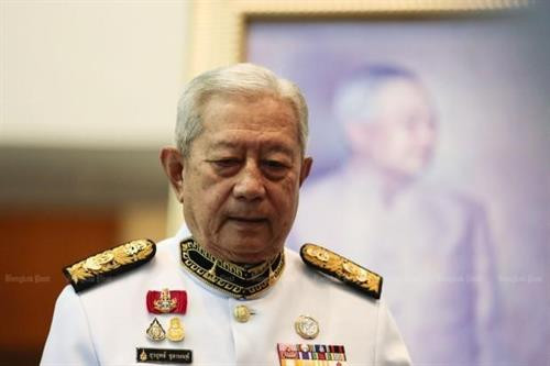 任命前总理素拉育·朱拉暖为代理枢密院主席。图自bangkokpost.com
