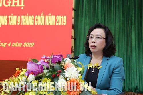 河内市委副书记吴氏清姮在2018年第一季度农村建设工作总结会议上强调了河内在推进非洲猪瘟疫情工作的决心。记者 潘德 摄