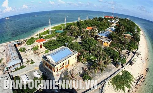 山歌岛。图:越通社记者辉雄摄 山歌岛。图:越通社记者辉雄摄