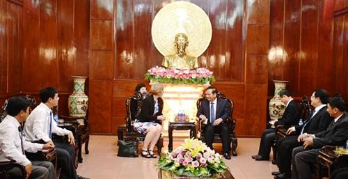 芹苴市人民委员会领导会见新西兰驻越南大使温迪•马修斯。图自http://bantuyengiao.cantho.gov.vn 芹苴市人民委员会领导会见新西兰驻越南大使温迪•马修斯。图自http://bantuyengiao.cantho.gov.vn