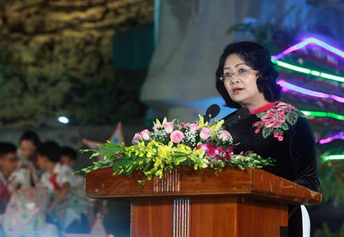 越南国家副主席邓氏玉盛在开幕式上发表讲话。(图片来源:越通社) 越南国家副主席邓氏玉盛在开幕式上发表讲话。(图片来源:越通社)