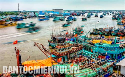 以海洋经济发展优势以及城市基础设施建设项目，金瓯省陈文时县泷督镇将实现快速可持续发发展。图：福青