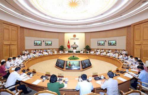 7月份政府例行会议场景 越通社记者 统一 摄 7月份政府例行会议场景 越通社记者 统一 摄