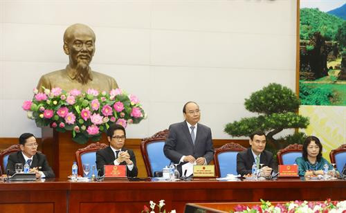阮春福在会见中发言。（图片来源：越通社）
