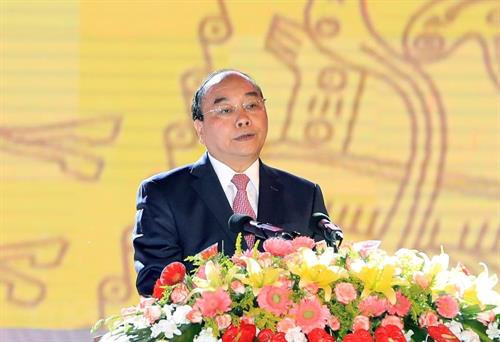 越南政府总理阮春福发表讲话。越通社记者 统一 摄