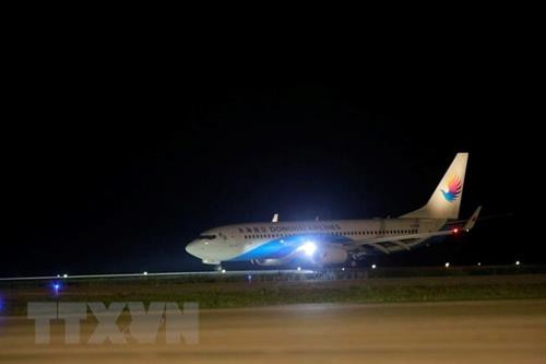 DZ62249号航班抵达广宁省云屯国际航空港。图自越通社 DZ62249号航班抵达广宁省云屯国际航空港。图自越通社
