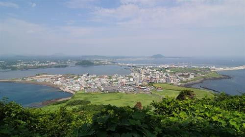 韩国济州岛美景。 图自越通社 韩国济州岛美景。 图自越通社