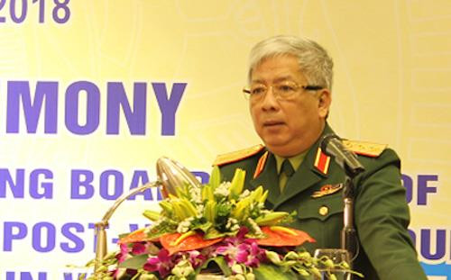 越南国防部副部长阮志咏上将主持公布仪式。（图片来源于网络）