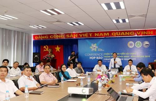 平阳省科学技术厅经理阮国强发表讲话。(图片来源于网络) 平阳省科学技术厅经理阮国强发表讲话。(图片来源于网络)