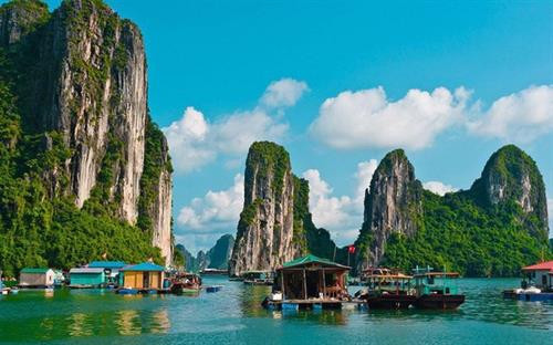 广宁省下龙湾美景。图自因特网