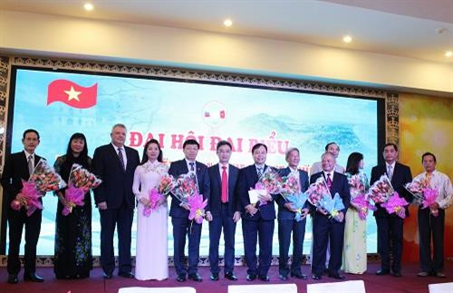 巴地头顿省越俄友好协会2017-2022年任期执行委员会委员。(图片来源:baria-vungtau.gov.vn) 巴地头顿省越俄友好协会2017-2022年任期执行委员会委员。(图片来源:baria-vungtau.gov.vn)