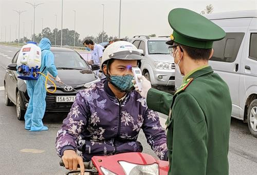 海防市一个防疫检查站。图自越通社