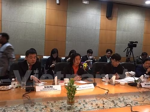 印度进出口商与国际客户见面交流。（图片来源：越通社）