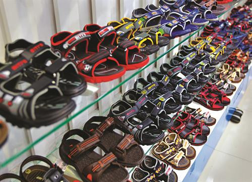 生意兴隆的华人企业—— 越南平仙鞋 (Biti’s) ảnh 2