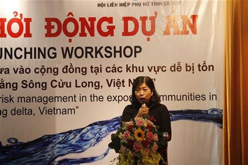 项目协调员段氏玉霞女士在研讨会上发言。图自越通社
