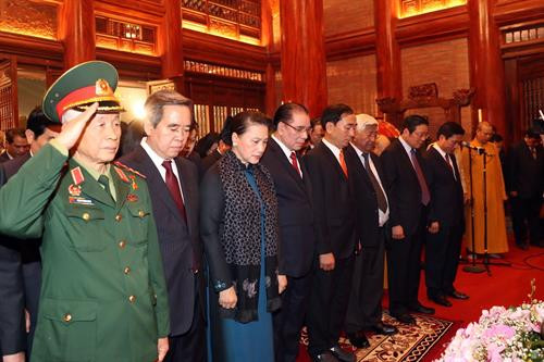越南共产党、国家、太原省历届领导的代表团。图自越通社