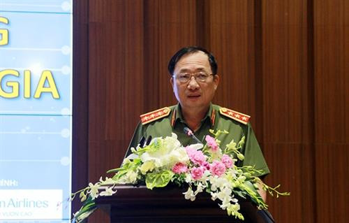 越南公安部副部长阮文成上将在研讨会上发表讲话。（图片来源：因特网）