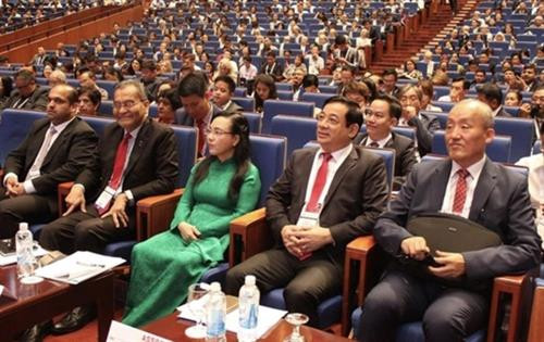 2500名国内外代表参加2019年第18届亚洲医院管理者大会。图自越通社