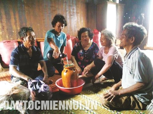 蕴含着良好传统文化价值的巴拿族报恩礼。