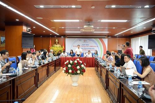 2019年“东盟加三歌唱大赛”新闻发布会。图自因特网 2019年“东盟加三歌唱大赛”新闻发布会。图自因特网