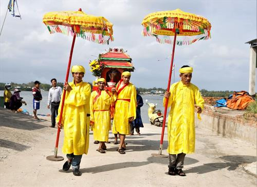 求鱼节是广南省渔民富有信仰色彩的传统习俗。图自baoquangnam.vn 求鱼节是广南省渔民富有信仰色彩的传统习俗。图自baoquangnam.vn