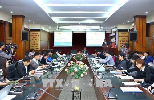越南劳动荣军与社会部公布第16号报告现场。（图片来源：越通社）